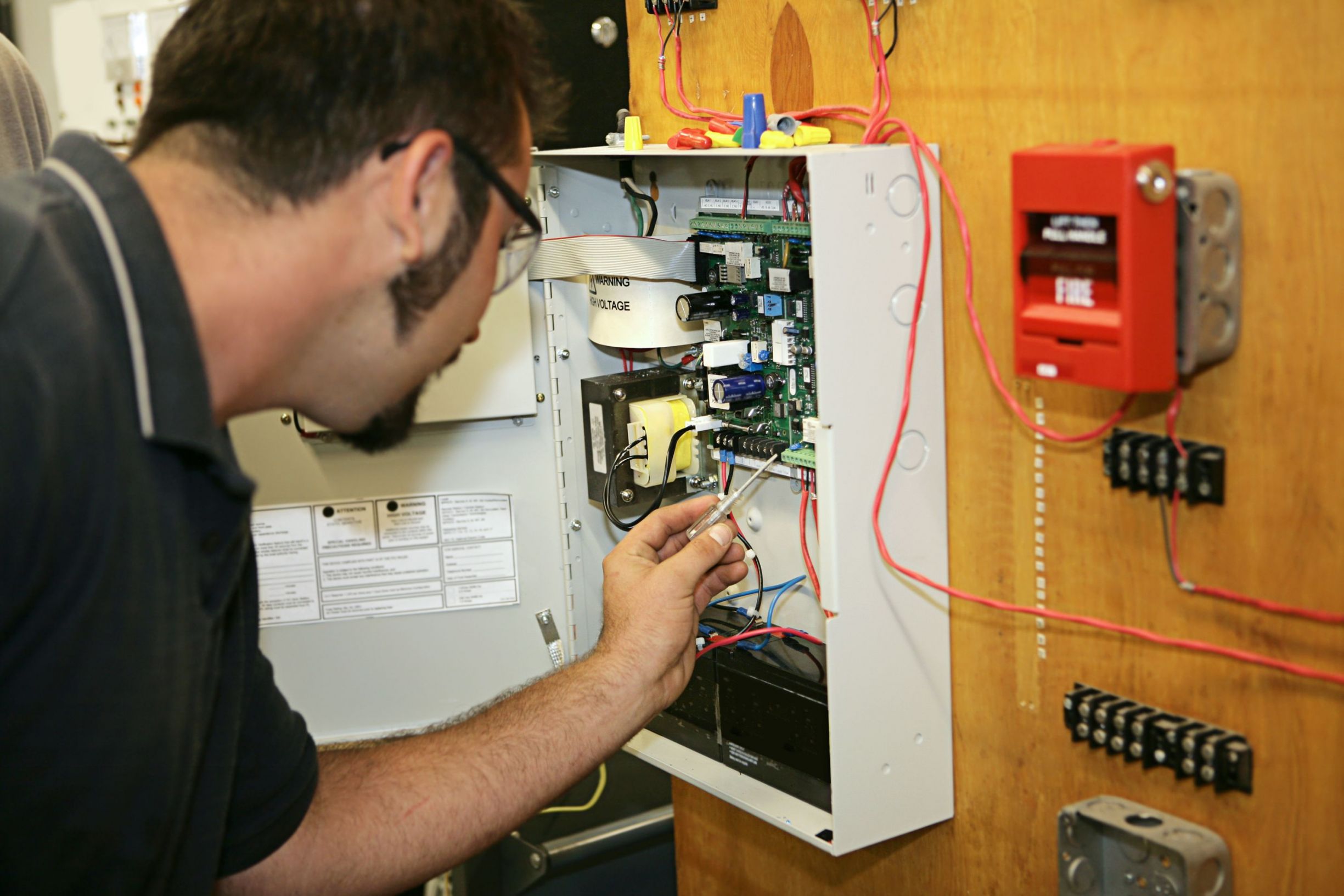 What Are the Most Important Commercial Electrical Services Melbourne, VIC, Companies Must Know?