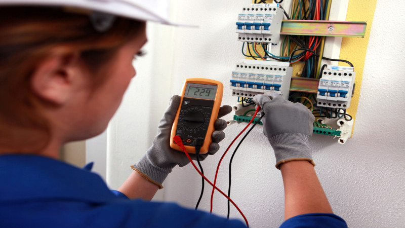 Electrical Contractors Austin: What to Look For When Hiring Them