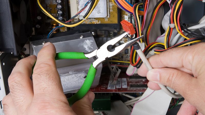 Why You Should Hire a Professional to Replace Circuit Breaker in Austin