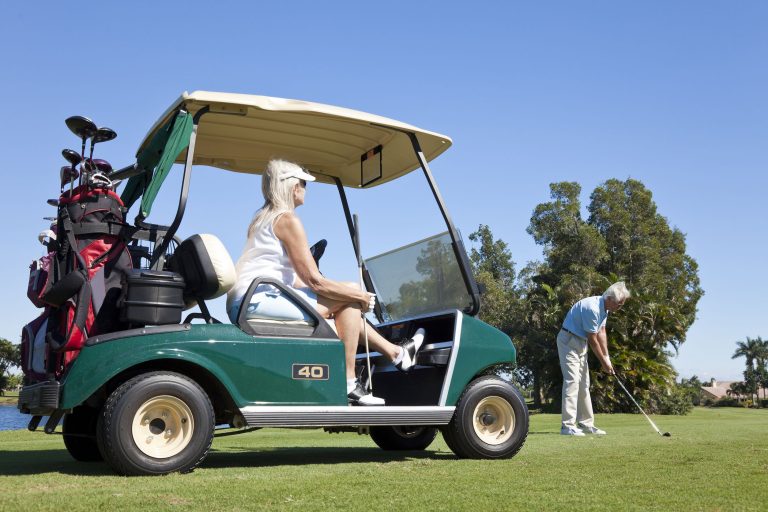 How Lake Geneva Golf Courses Help Older Women Prevent Osteoporosis